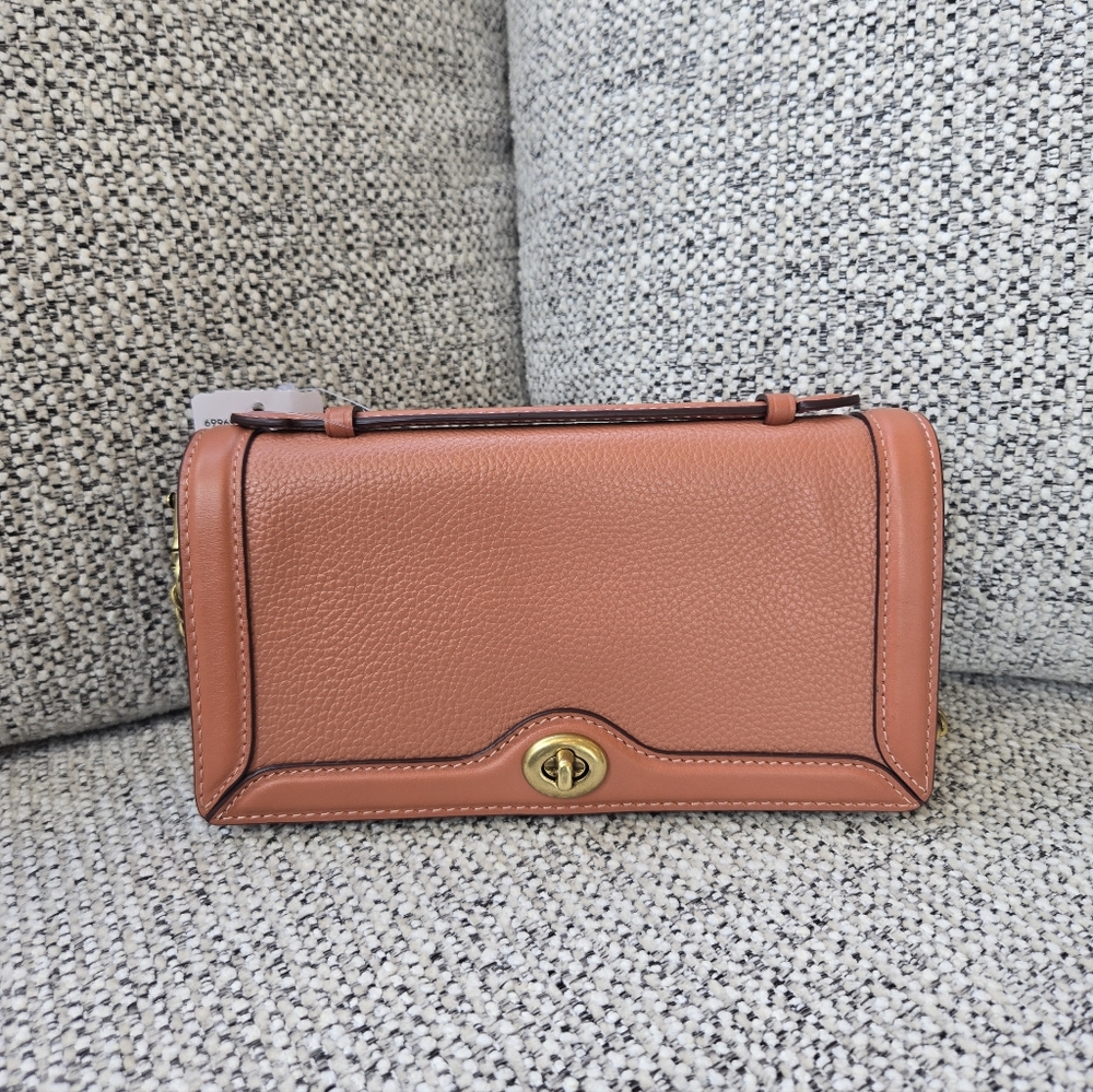 Coach Riley Chain Clutch Bag - Picture 4 of 12